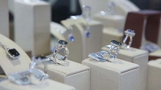 关于UHF超高频RFID技术对RFID珠宝盘点管理的好处