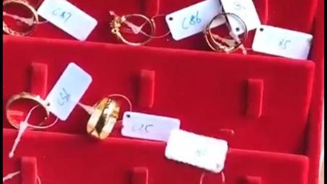 金戒指丢了两个怎么办，还好有RFID标签在金戒指上面